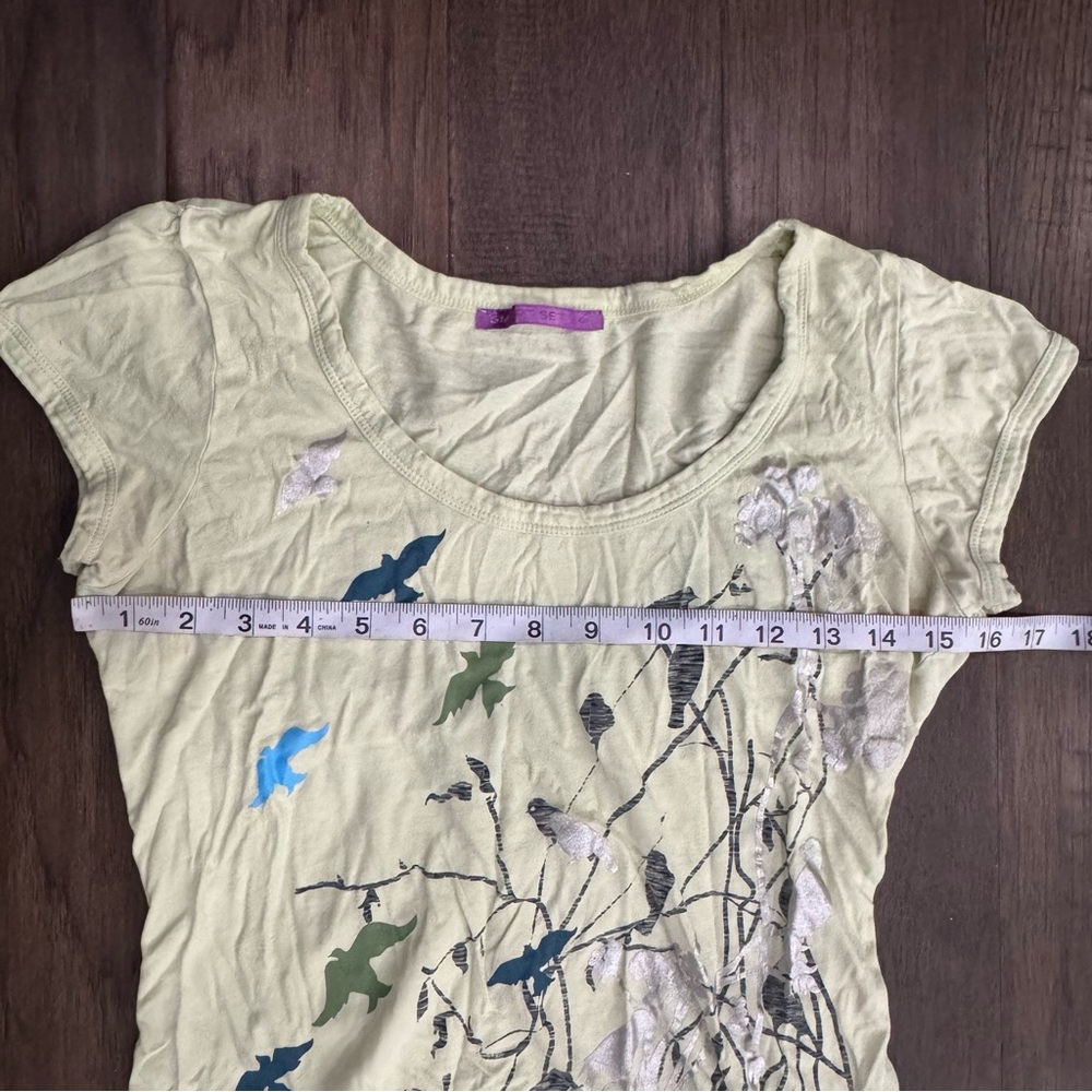 Smart Set Cream Fitted Graphic Cap Sleeve Tee - Picture 5 of 8